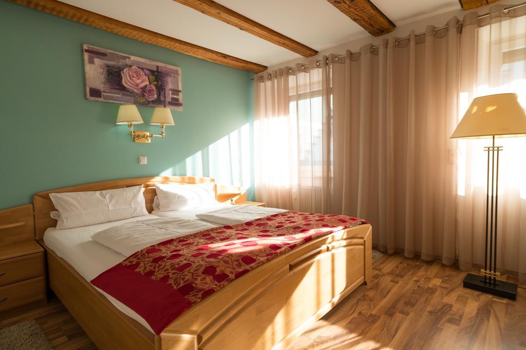 Wellnesshotel & Restaurant Hexenschopf Loffingen Bagian luar foto