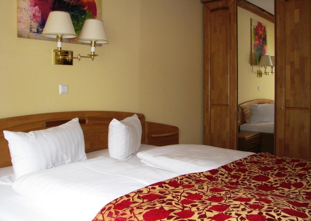 Wellnesshotel & Restaurant Hexenschopf Loffingen Bagian luar foto